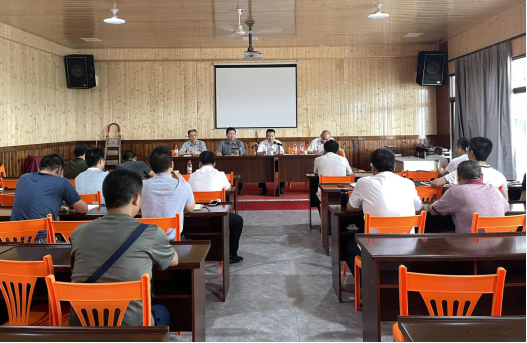 7.9 萬南公司黨委組織召開2021年第五次中心組學(xué)習(xí)會(huì)暨黨史學(xué)習(xí)教育專題讀書班(第三期).png